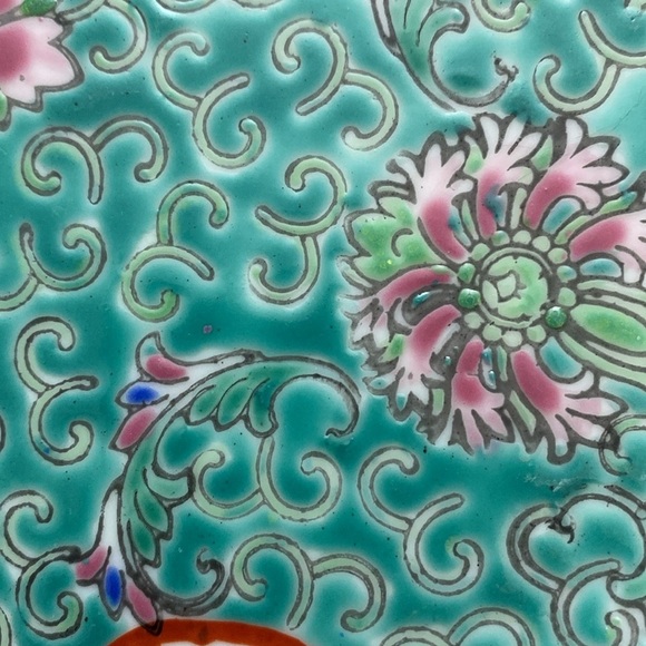 Vintage Chinese Famille
Rose Porcelain Sunflower Plate - Picture 14 of 16